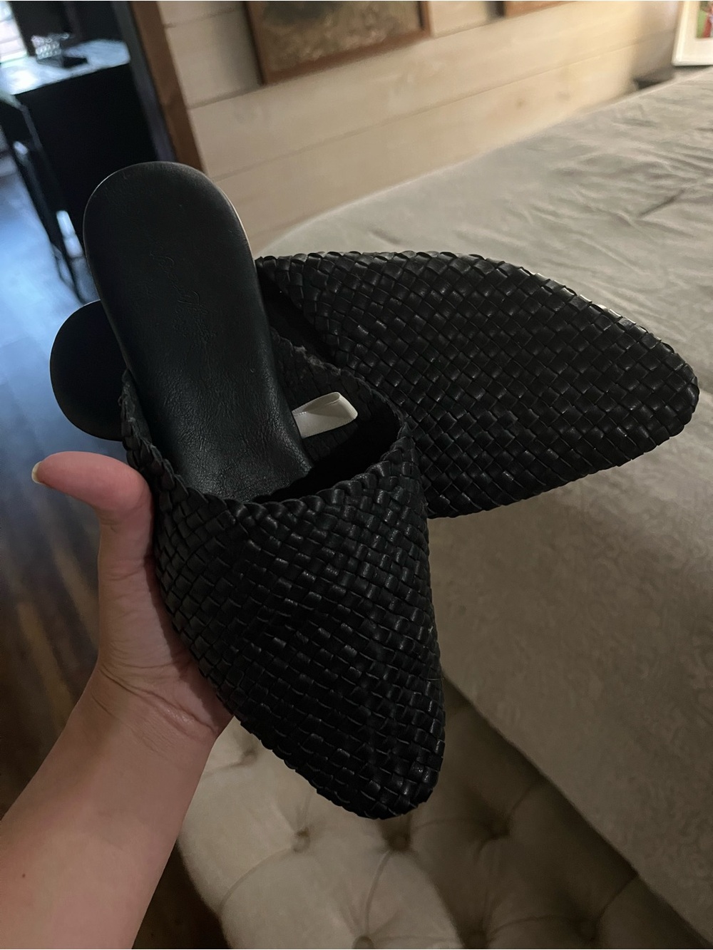 Universal Thread Black Woven Pointed-Toe Slip-On Flats
